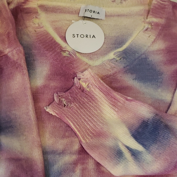 Last 1️⃣ Distressed Tie-Dyed Lightweight Sweater-M - Picture 3 of 6